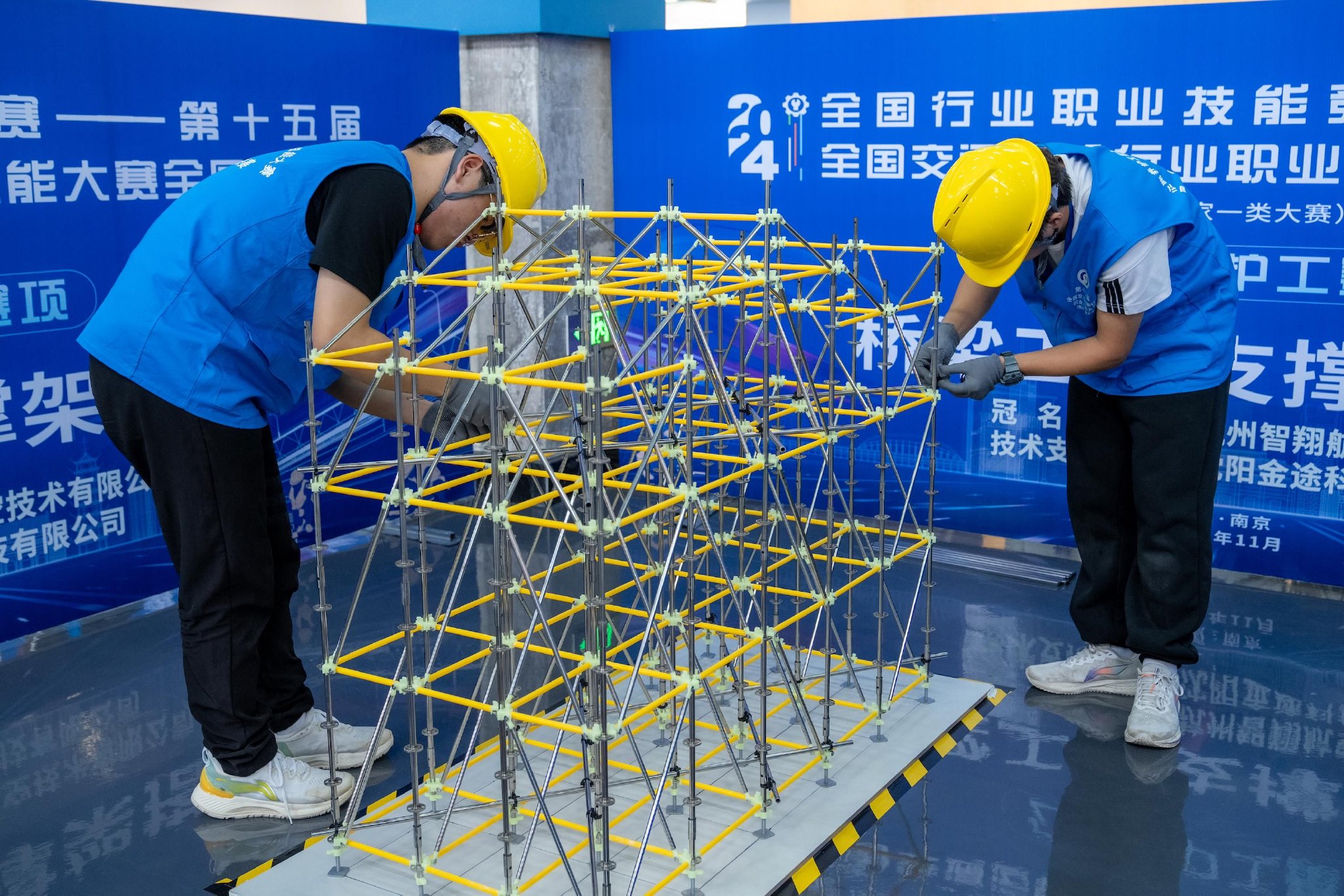 南京交通职业技术学院百度贴吧_南京交通职业技术学院鸟瞰图_南京交通职业技术学院怎么样
