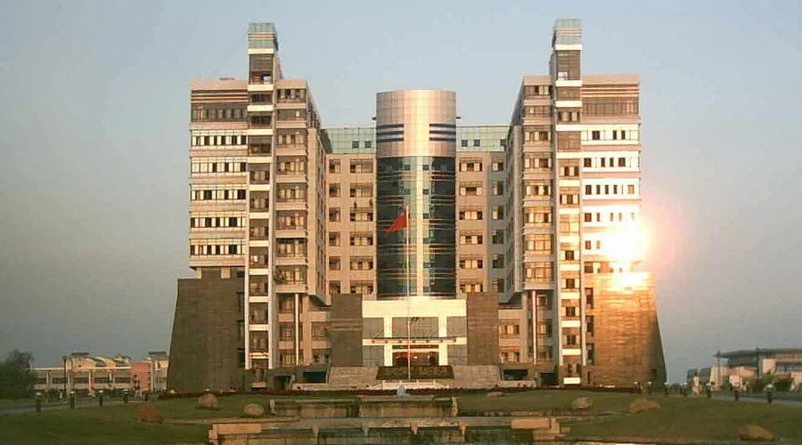 新乡工程学院_新乡学院工程学院附属学校_新乡学院工程招标