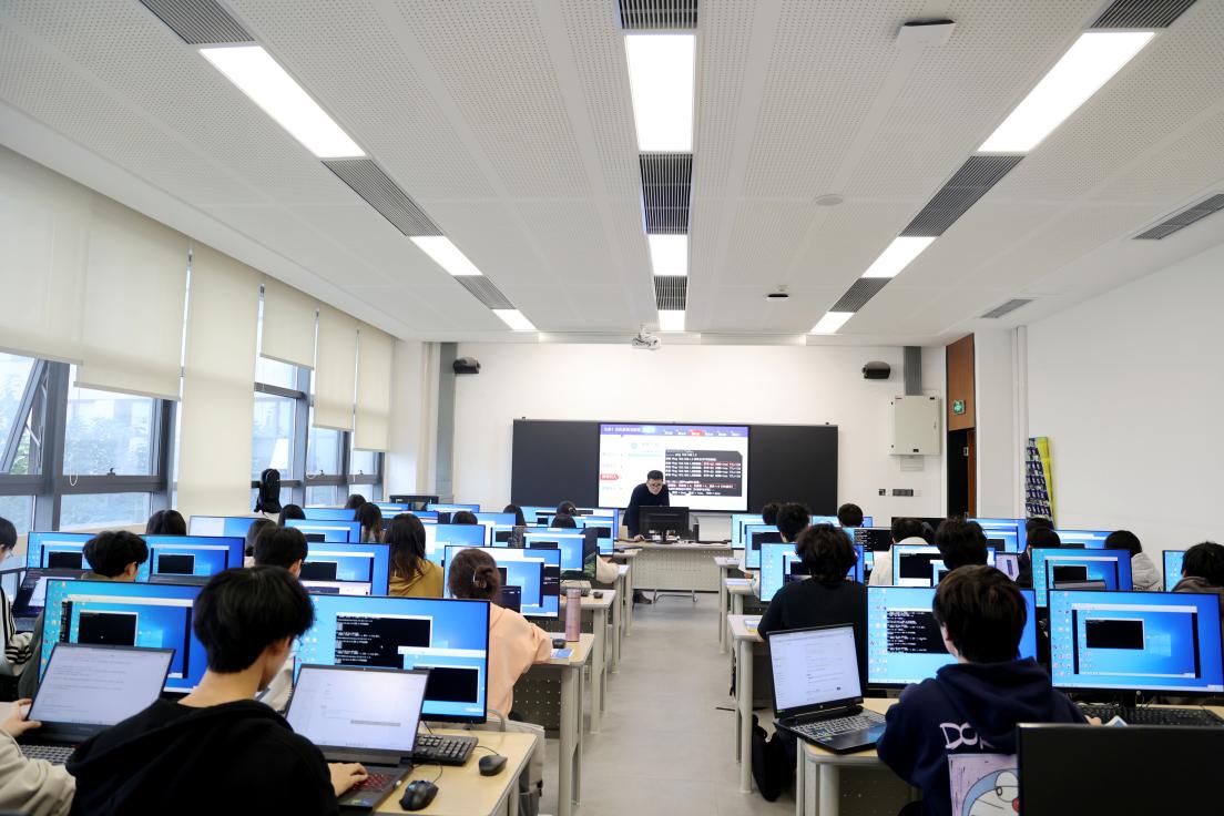 重庆科技学院电子信息工程_重庆科技学院电子电工技术_重庆电子科技职业学院