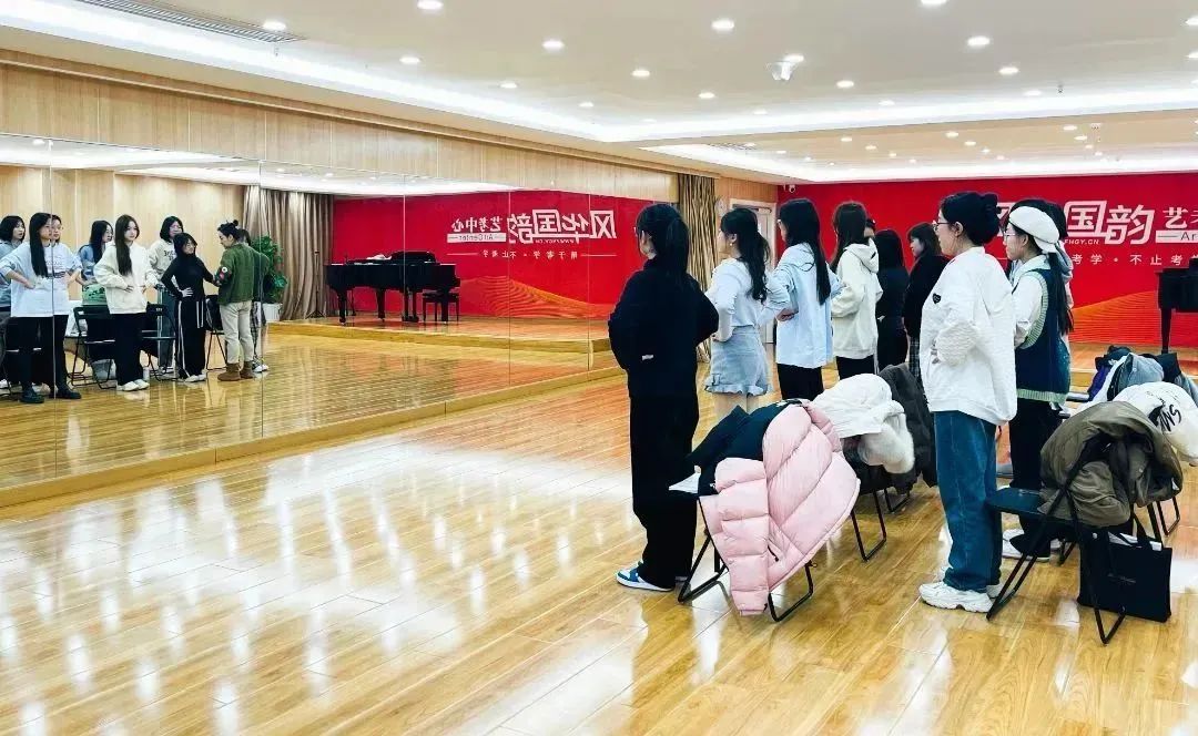 声乐一对一_音乐高考全年班_音乐艺考