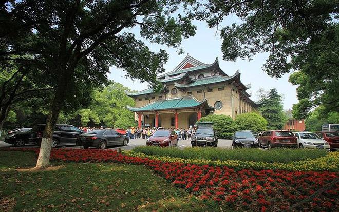 高考名牌大学分数线_高考大学录取分数线排行_高考录取分数线大学排名