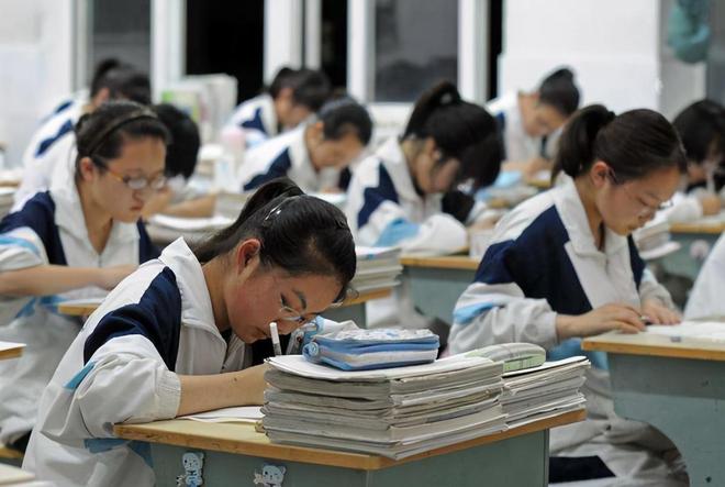 2024年浙江省高考清北录取人数_杭州学军中学清北录取分析_高考录取分数线大学排名