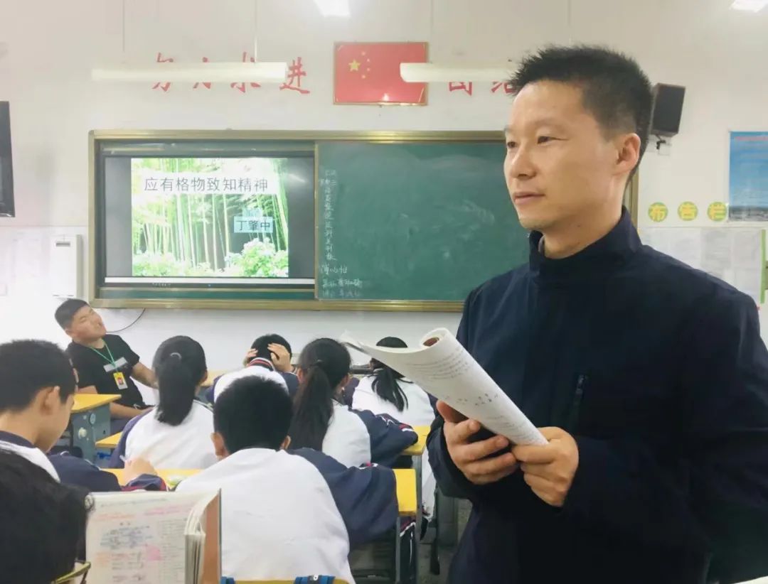 感动中国人物_人物感动中国事迹_感动中国人物集合