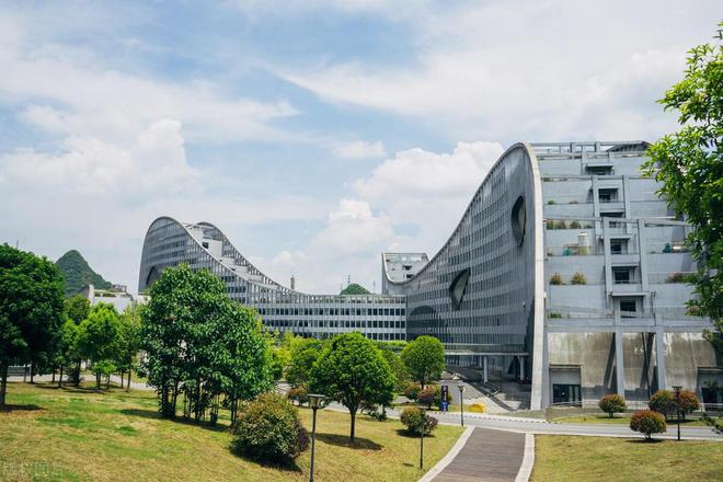985师范类大学名单_上海专科学校排名_师范类高校排名