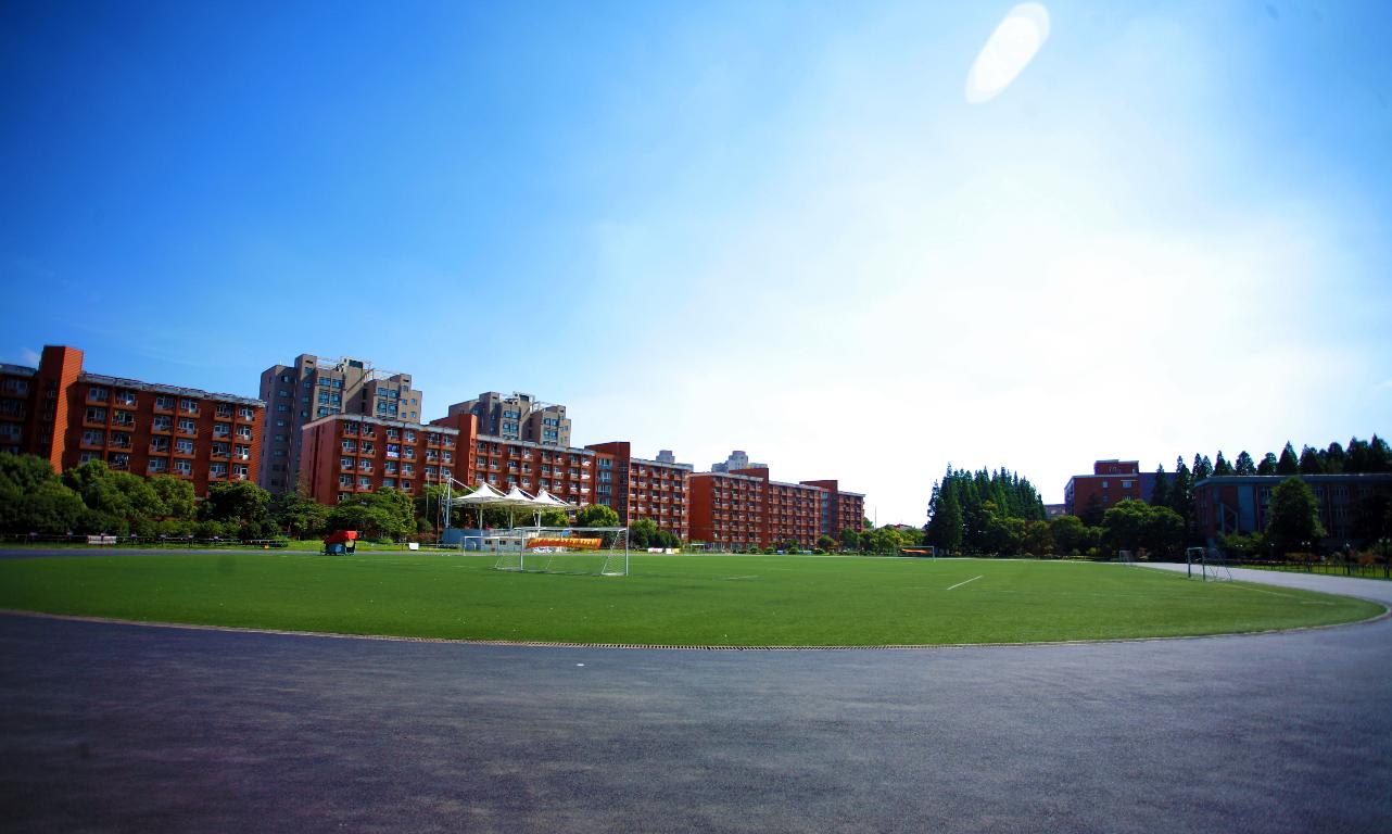上海理工大学 vs 长沙理工大学_上海大专院校排名_高考分数选择大学