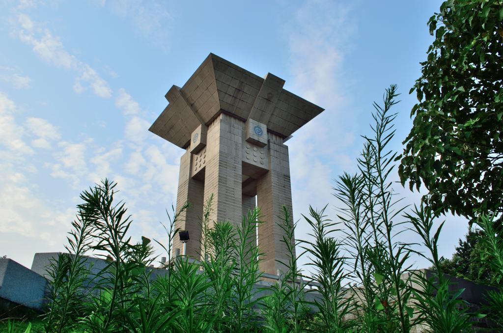 上海理工大学 vs 长沙理工大学_高考分数选择大学_上海大专院校排名